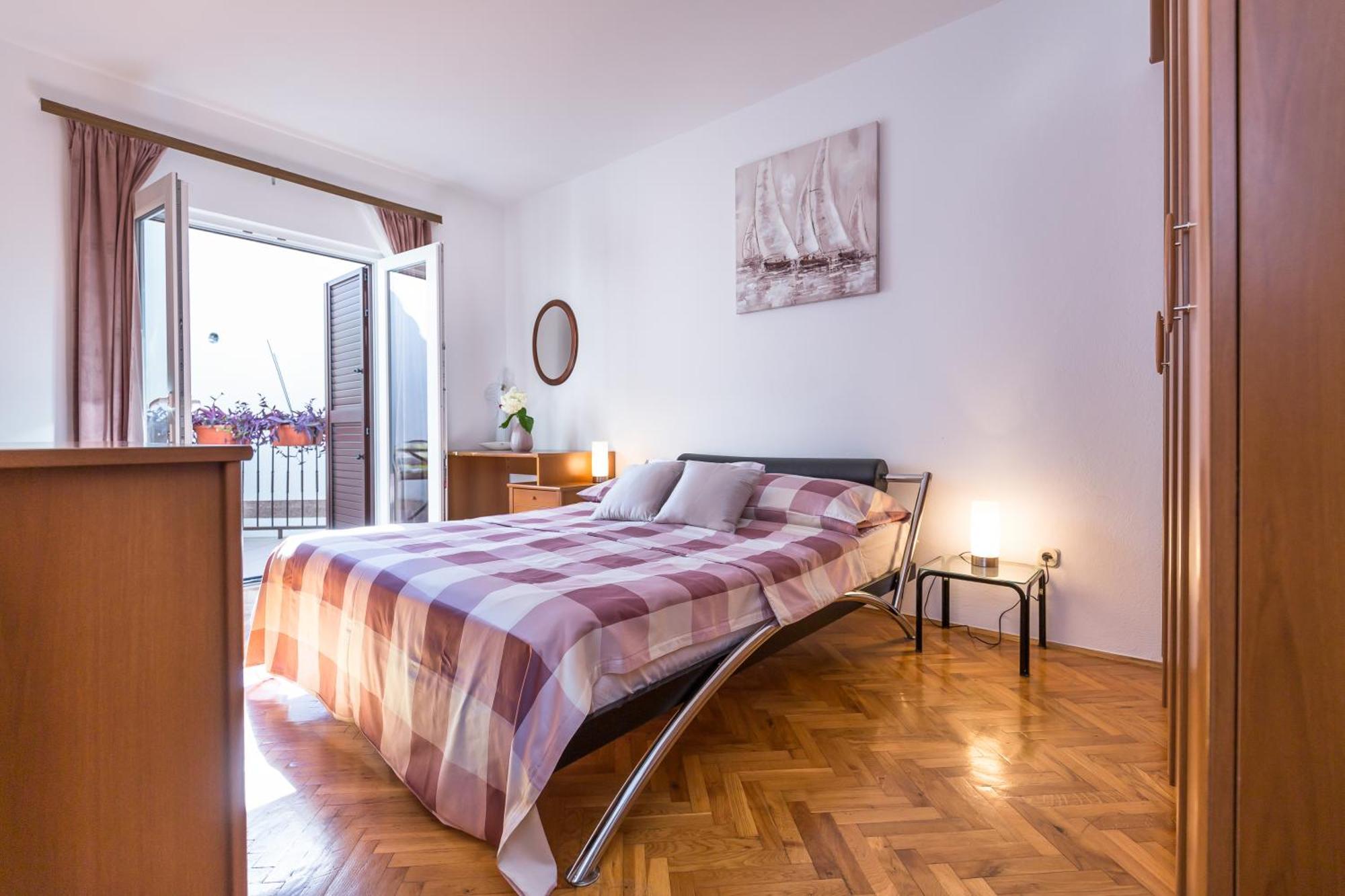 Apartmani Lovrenco Krvavica Exterior foto